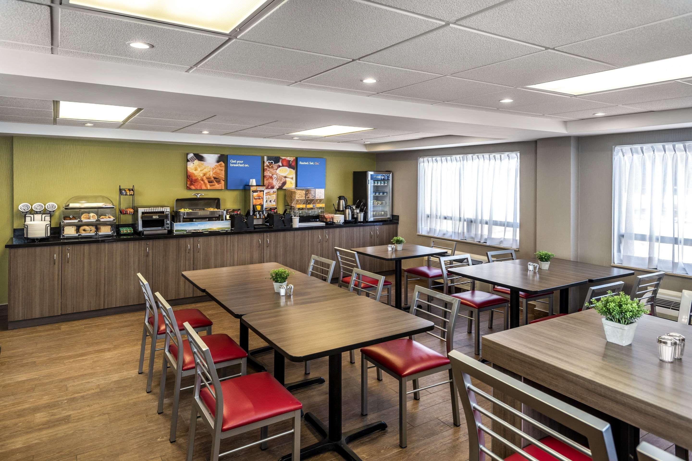 Comfort Inn Edmundston Exterior foto